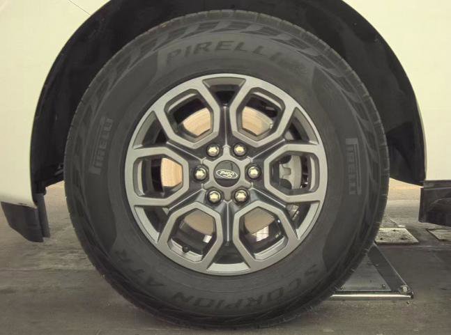 Certified 2025 Ford Expedition Active AWD/4WD image 14