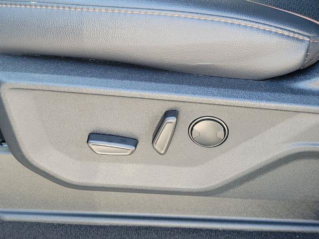 Certified 2025 Ford F250 Lariat w/ Chrome Package AWD/4WD image 22