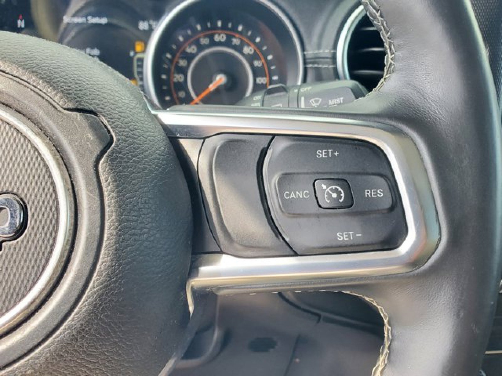 Used 2018 Jeep Wrangler Unlimited Sahara image 17