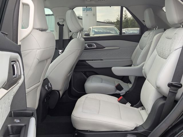 Certified 2025 Ford Explorer Platinum w/ Ultimate Package image 25