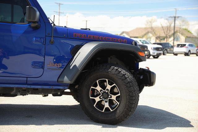 Used 2018 Jeep Wrangler Unlimited Rubicon w/ Dual Top Group AWD/4WD image 12