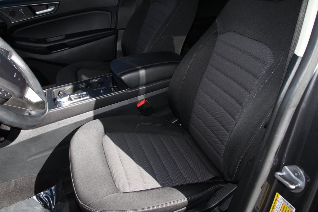 Certified 2023 Ford Edge SE w/ Black Appearance Package AWD/4WD image 24