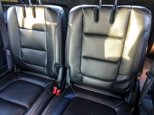 Certified 2018 Ford Explorer XLT w/ Equipment Group 202A AWD/4WD image 19