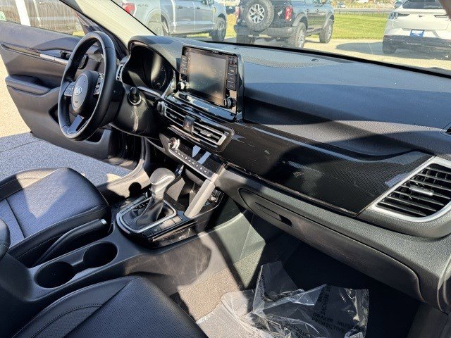 Used 2021 Kia Seltos EX image 36