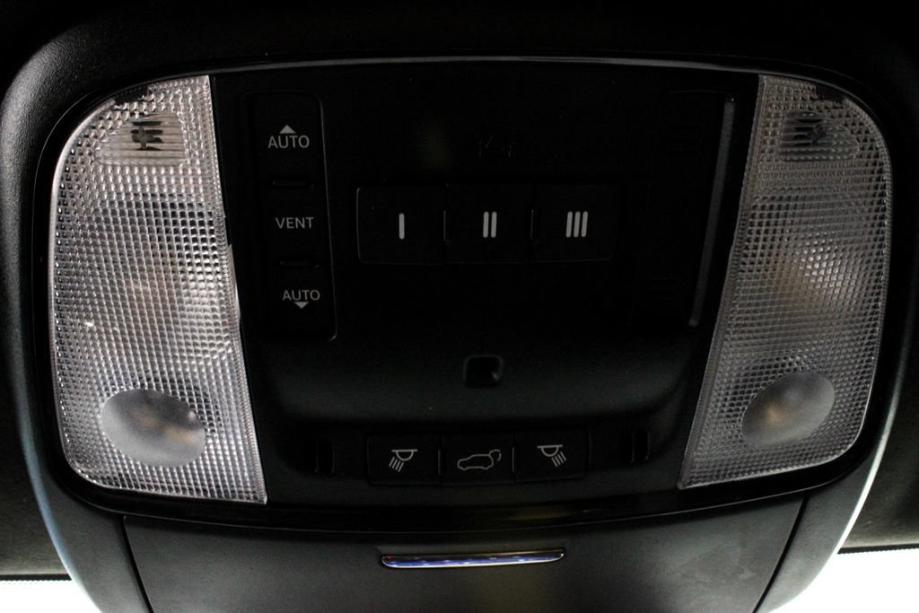 Used 2023 Dodge Durango R/T AWD/4WD image 32
