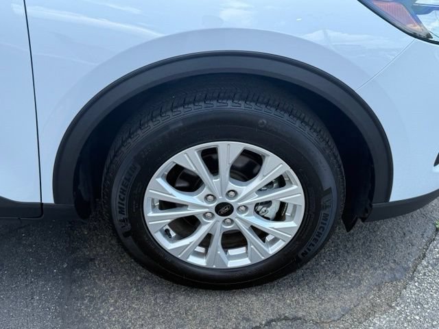 Certified 2025 Ford Escape Active w/ Tech Pack #1 FWD image 22