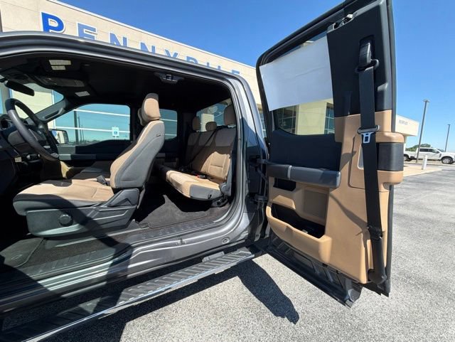 Certified 2022 Ford F150 XLT w/ Bed Utility Package AWD/4WD image 21