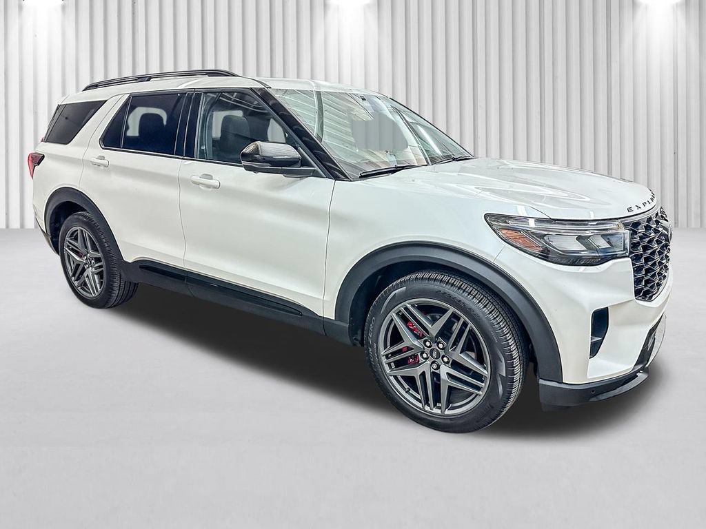 Certified 2025 Ford Explorer ST AWD/4WD image 2