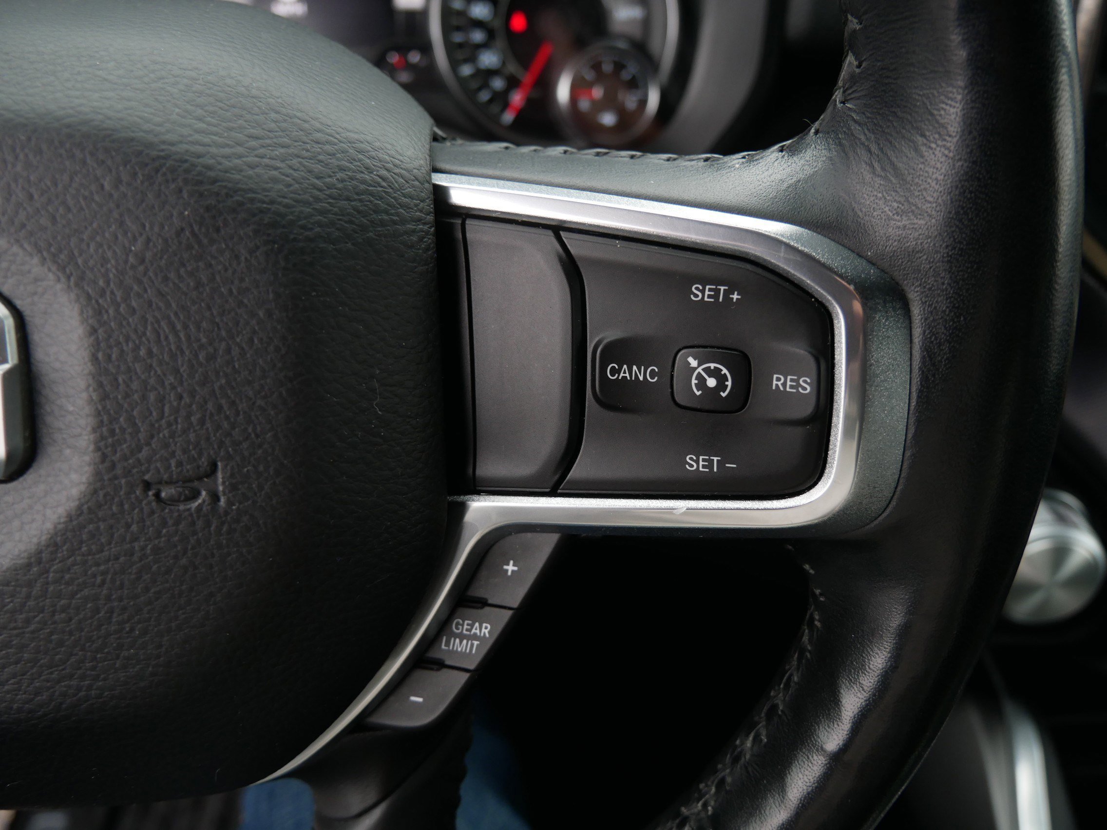 Used 2020 RAM 1500 Laramie w/ Sport Appearance Package image 29