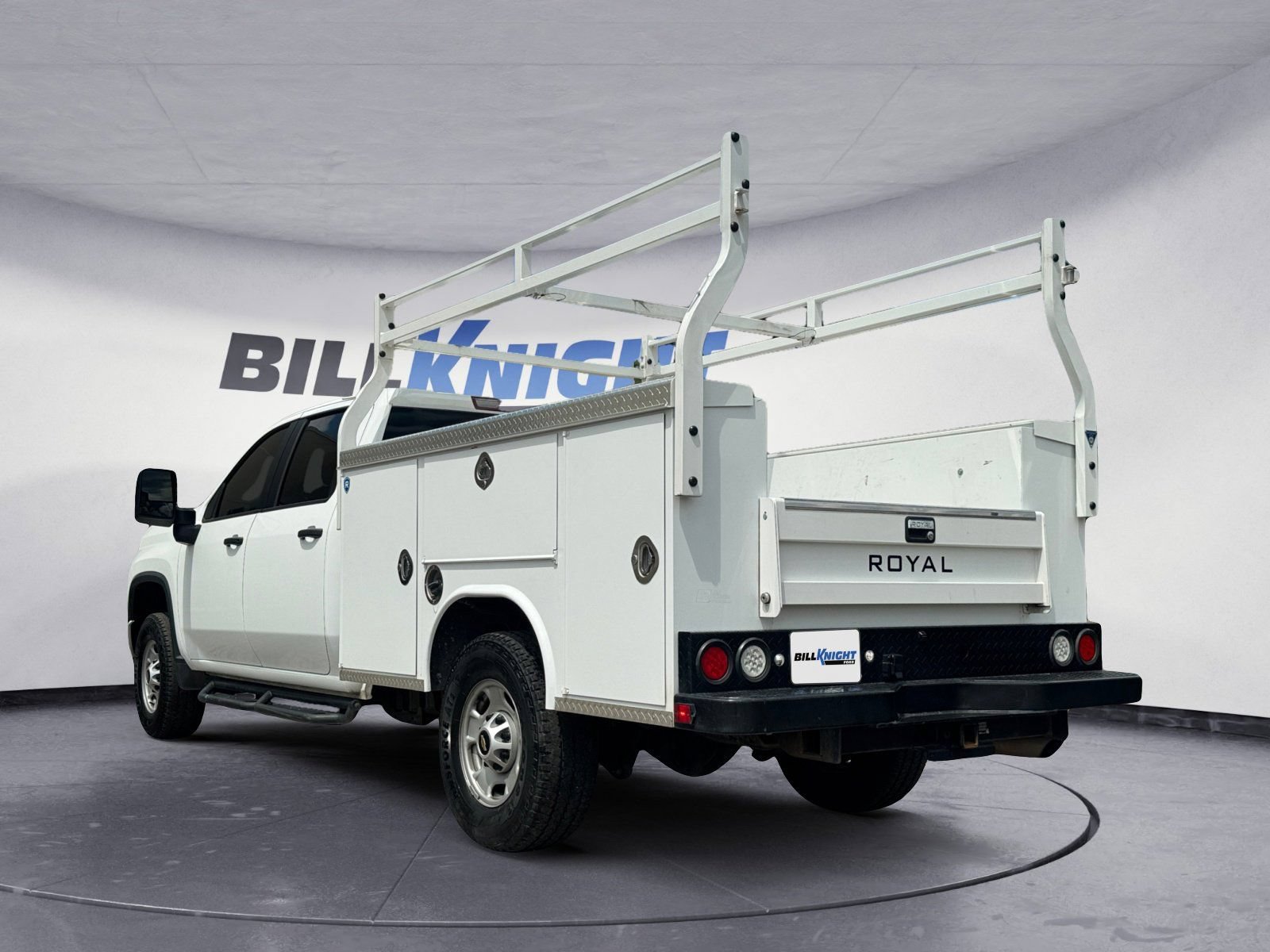 Used 2022 Chevrolet Silverado 2500 W/T w/ WT Convenience Package AWD/4WD image 3