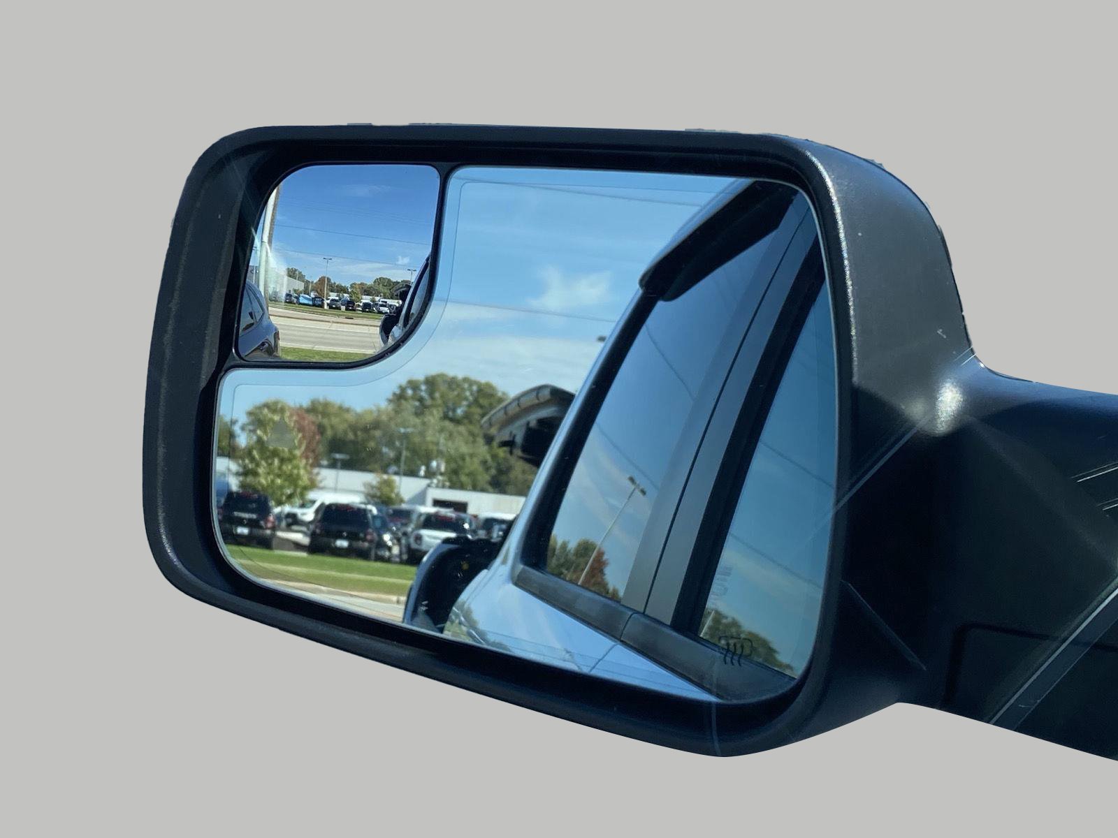 Used 2025 RAM 1500 Big Horn AWD/4WD image 16