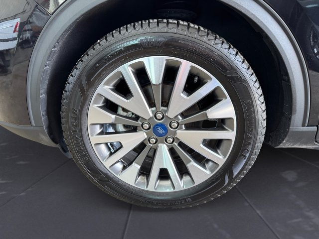 Certified 2022 Ford Escape Titanium AWD/4WD image 14