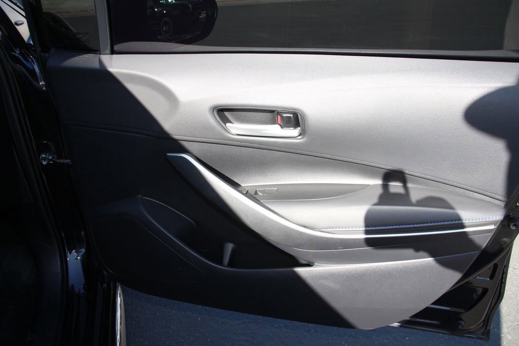 Used 2020 Toyota Corolla SE w/ Carpet Mat Package (TMS) FWD image 27