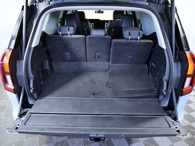 Certified 2025 Ford Expedition Active AWD/4WD image 8