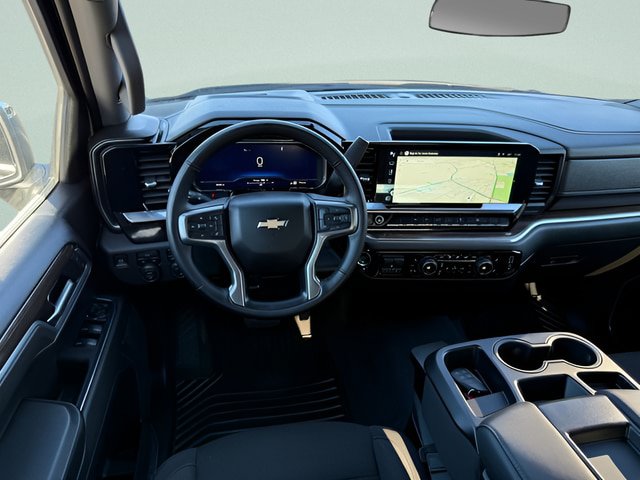 Used 2025 Chevrolet Silverado 1500 LT AWD/4WD image 6