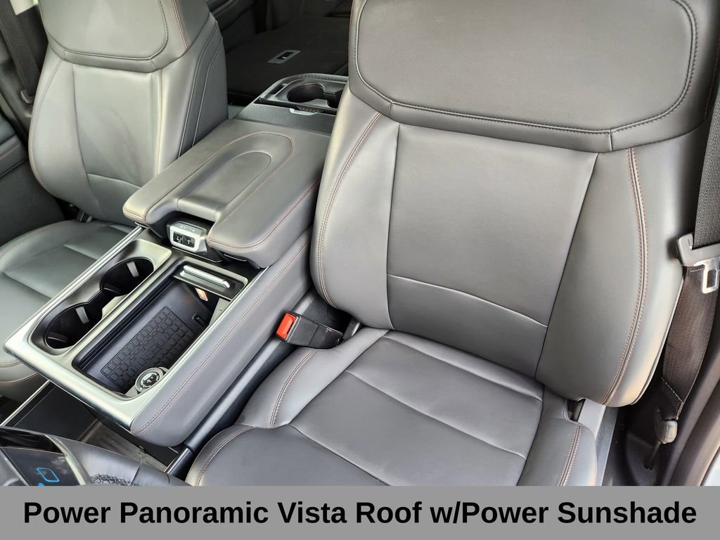 Certified 2025 Ford Expedition Active image 11