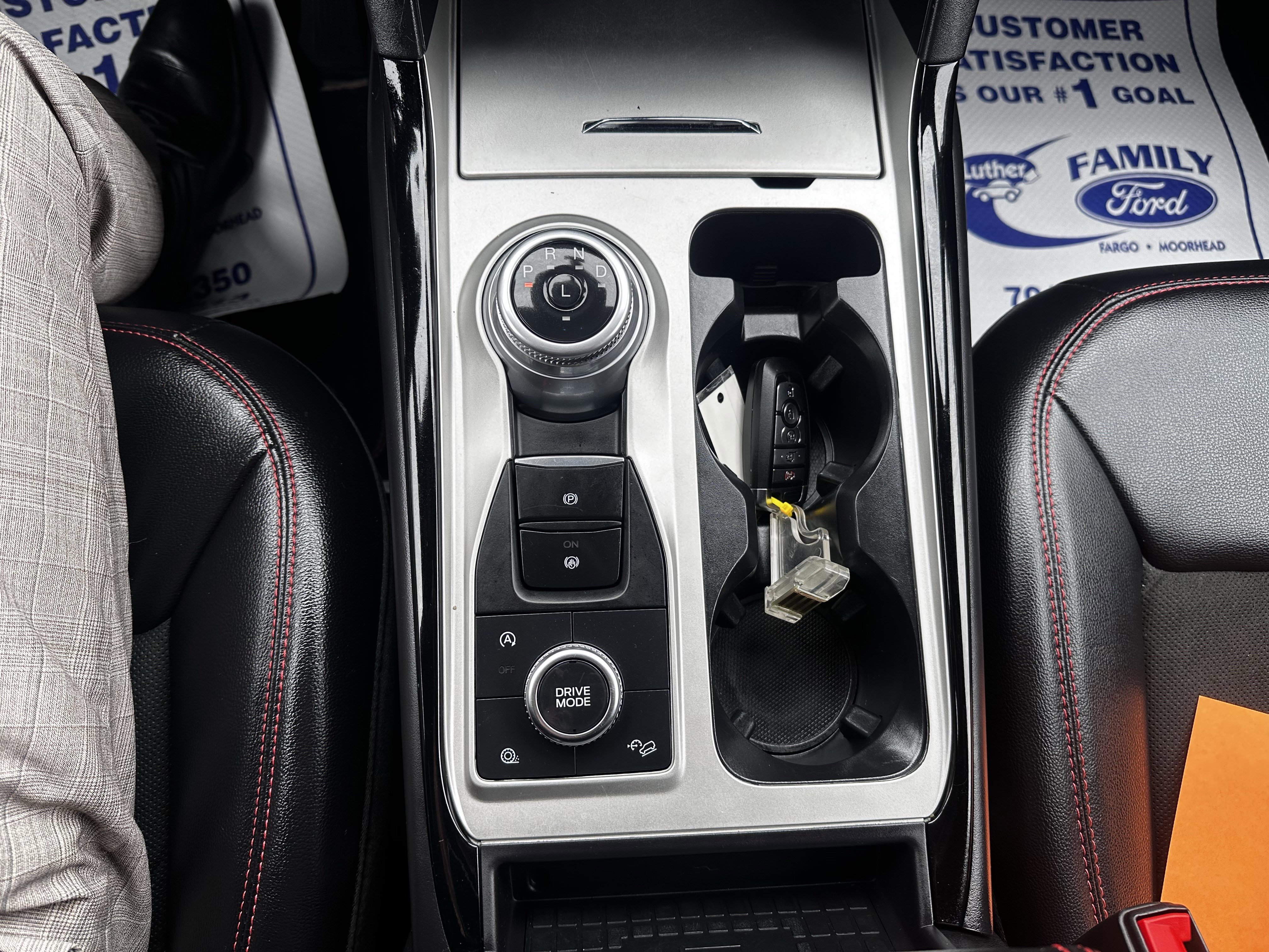 Certified 2023 Ford Explorer ST-Line w/ Class IV Trailer Tow Package image 17