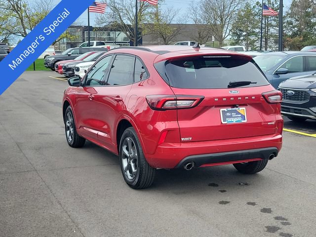Certified 2024 Ford Escape ST-Line w/ Tech Pack #1 AWD/4WD image 3
