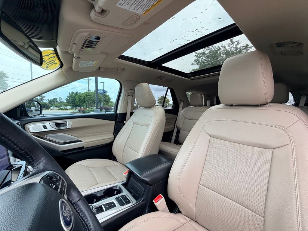 Certified 2023 Ford Explorer Limited w/ Limited Technology Package RWD image 29