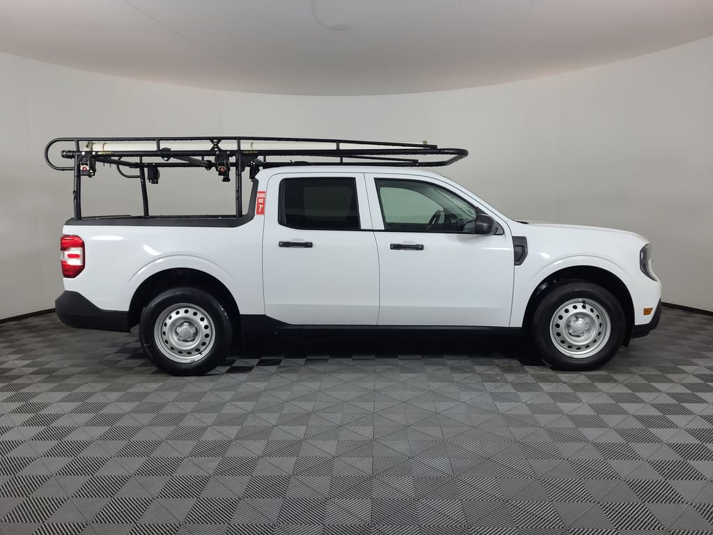Certified 2025 Ford Maverick XL w/ Equipment Group 102A AWD/4WD image 2