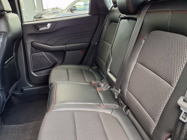 Certified 2024 Ford Escape ST-Line w/ Tech Pack #1 AWD/4WD image 7