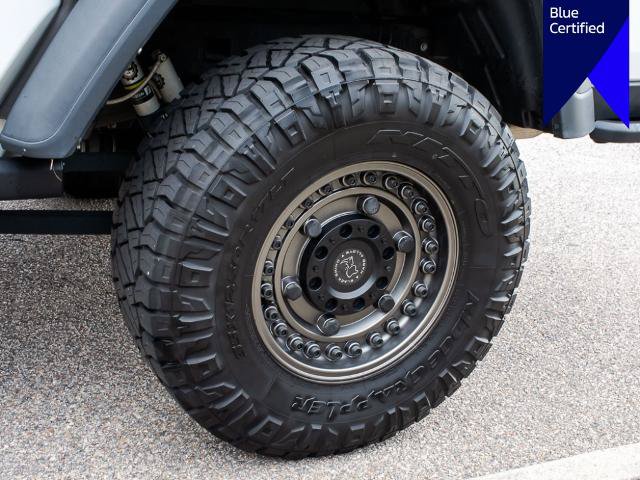 Used 2023 Jeep Gladiator Rubicon w/ Dual Top Group AWD/4WD image 6