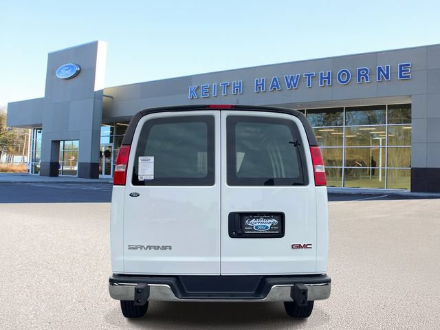 Used 2025 GMC Savana 2500 w/ Driver Convenience Package RWD image 5