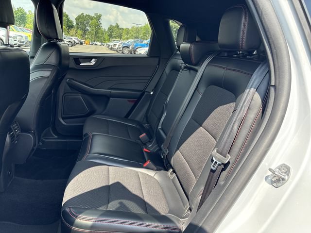 Certified 2025 Ford Escape ST-Line Select AWD/4WD image 23