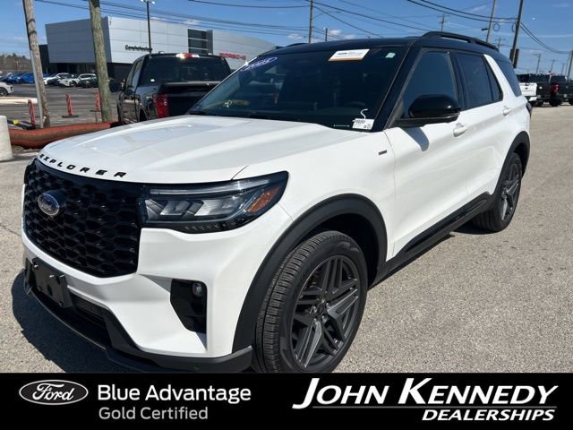 Certified 2025 Ford Explorer ST-Line w/ Premium Package AWD/4WD image 1