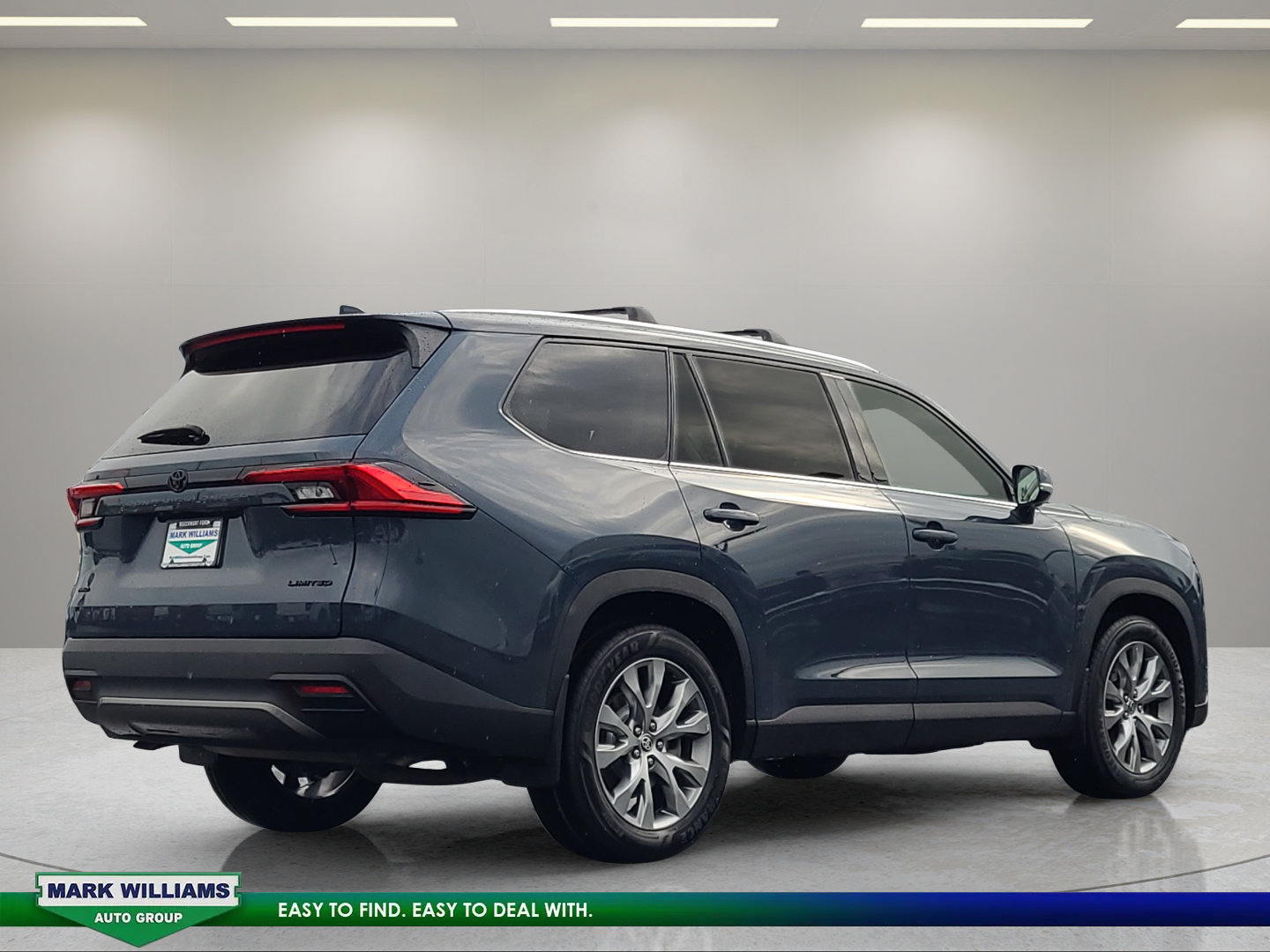 Used 2024 Toyota Grand Highlander AWD image 4