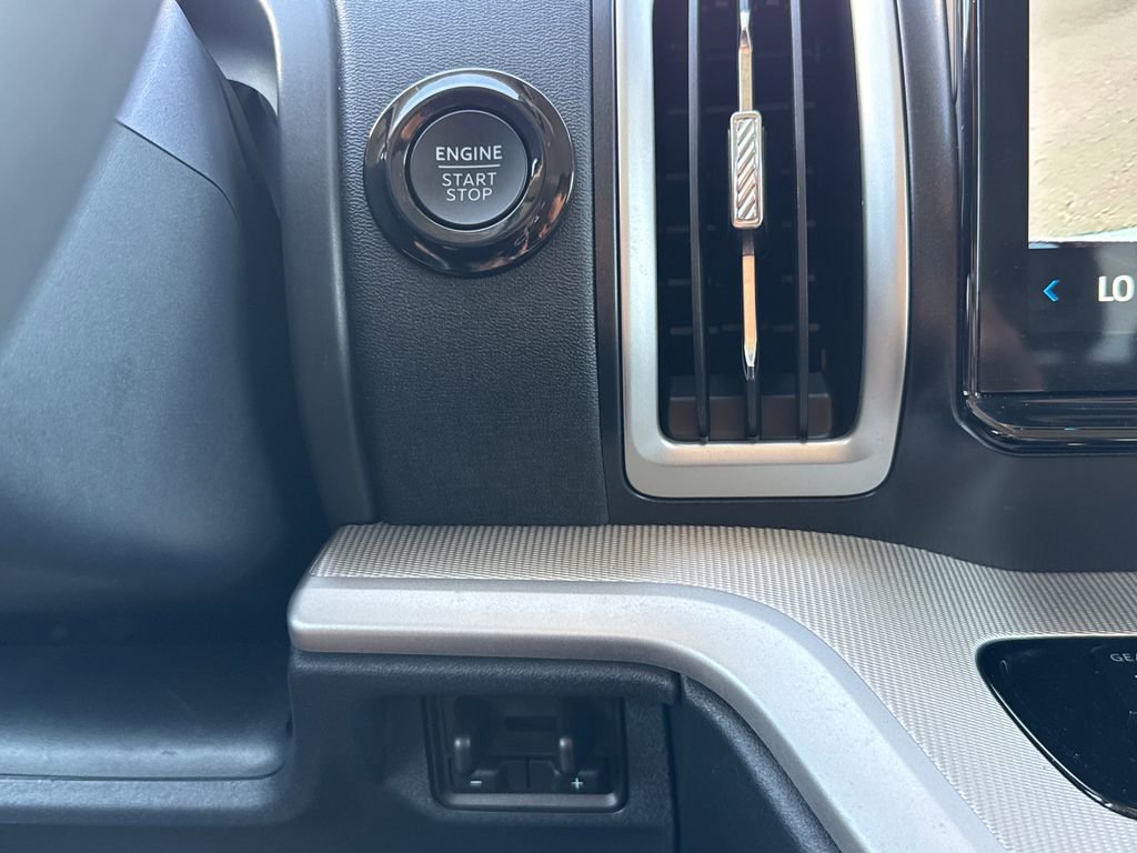 Certified 2025 Ford Expedition Max Active image 24