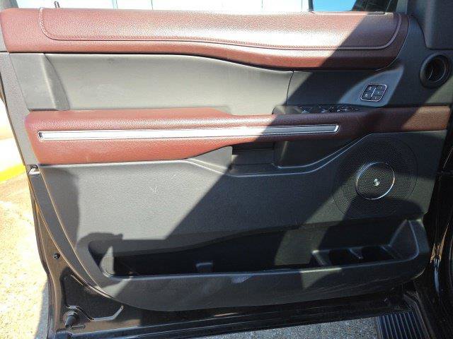 Certified 2024 Ford Expedition Limited RWD image 35