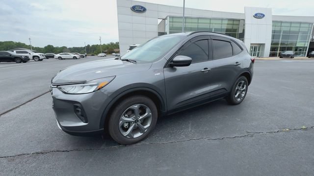 Certified 2026 Ford Escape ST-Line Select w/ Tech Pack #1 AWD/4WD image 4