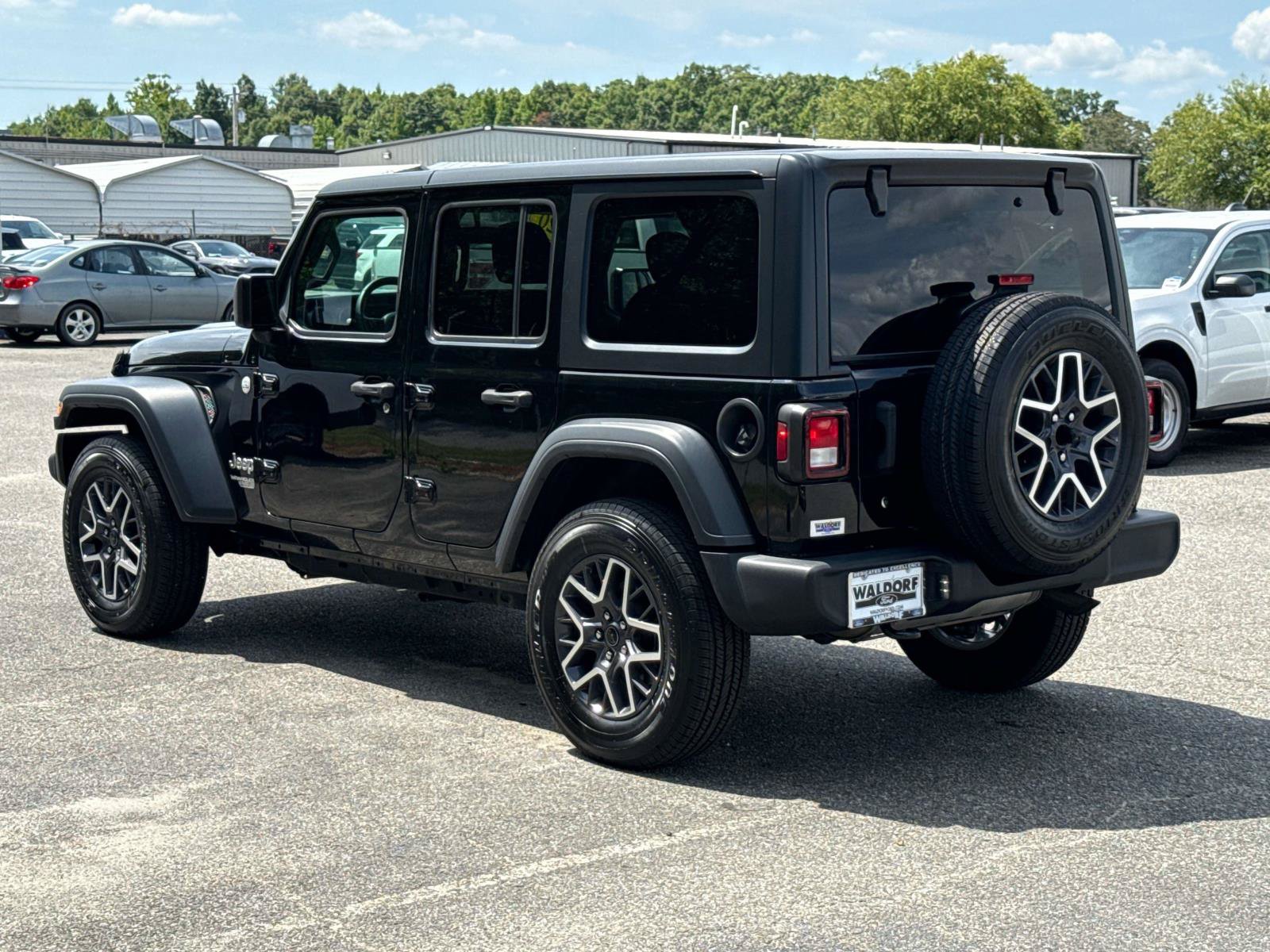Used 2020 Jeep Wrangler Unlimited Sport S AWD/4WD image 4