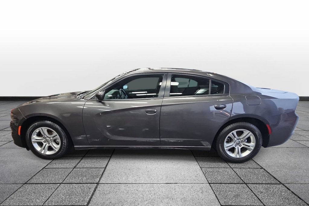 Used 2022 Dodge Charger SXT RWD image 8