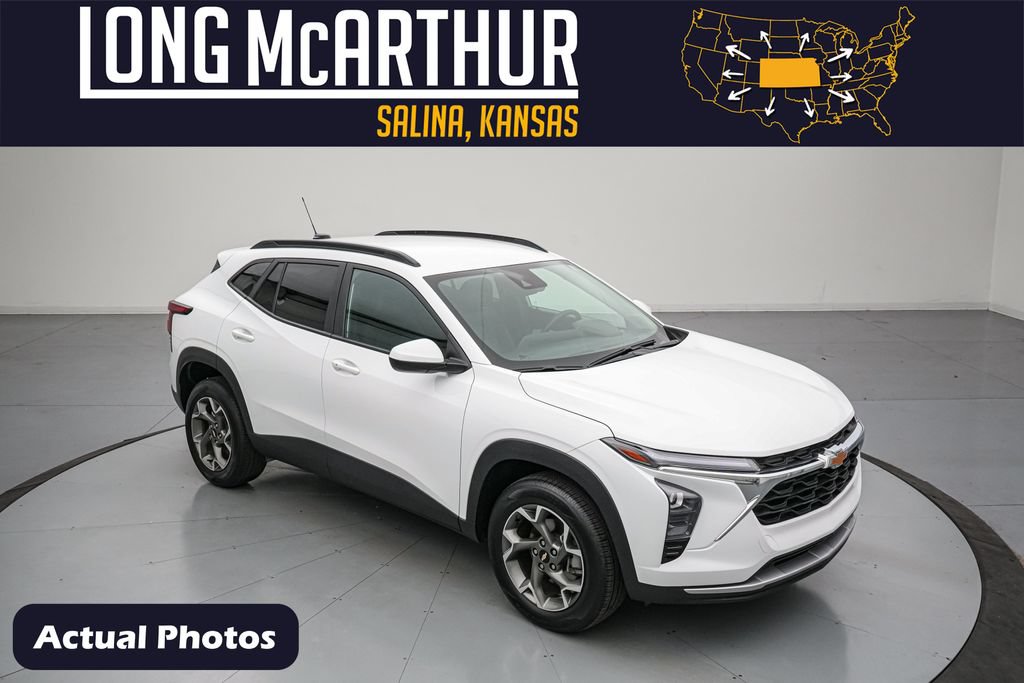 Used 2025 Chevrolet Trax LT w/ LT Convenience Package FWD image 1