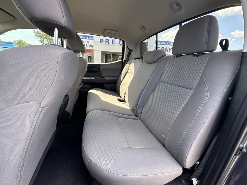 Used 2023 Toyota Tacoma SR5 w/ Technology Package AWD/4WD image 18