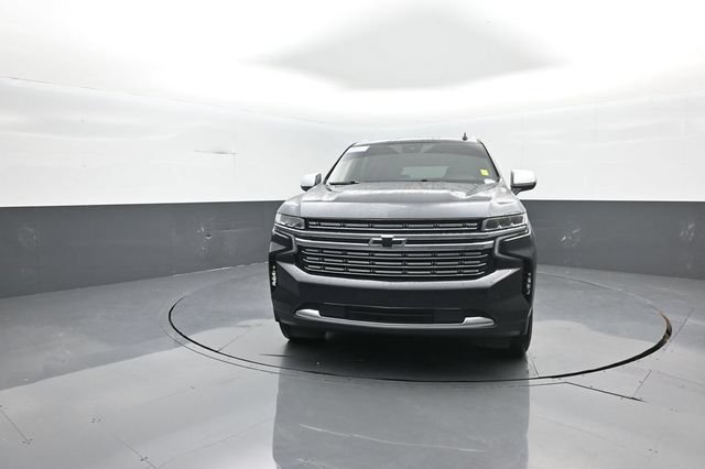 Used 2023 Chevrolet Suburban Premier AWD/4WD image 3