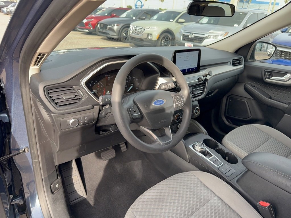 Certified 2020 Ford Escape SE image 11