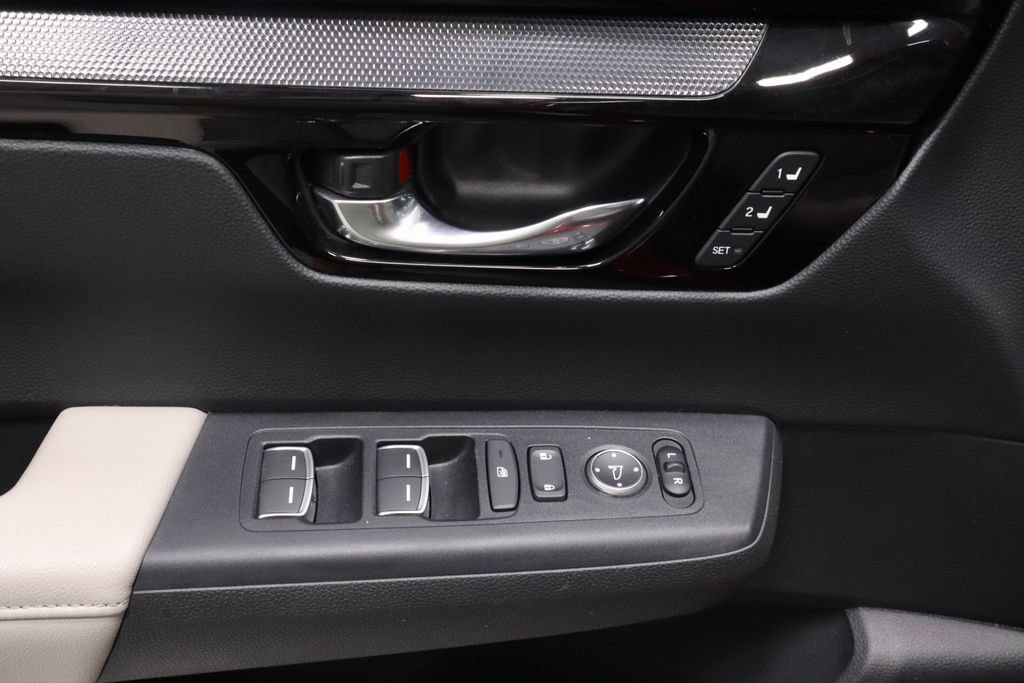 Used 2025 Honda CR-V EX-L image 23