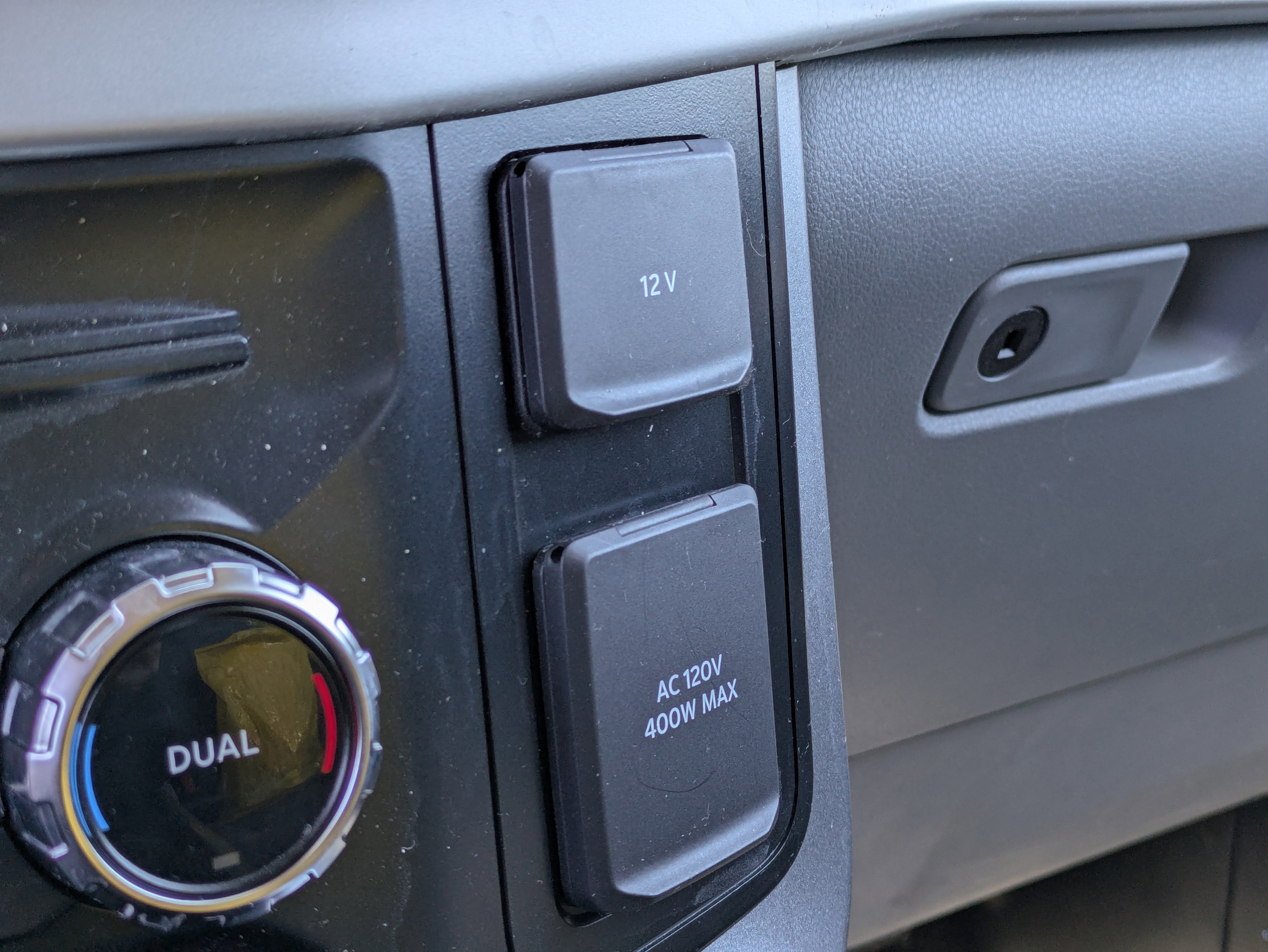 Certified 2022 Ford F150 XLT w/ Equipment Group 302A High image 31