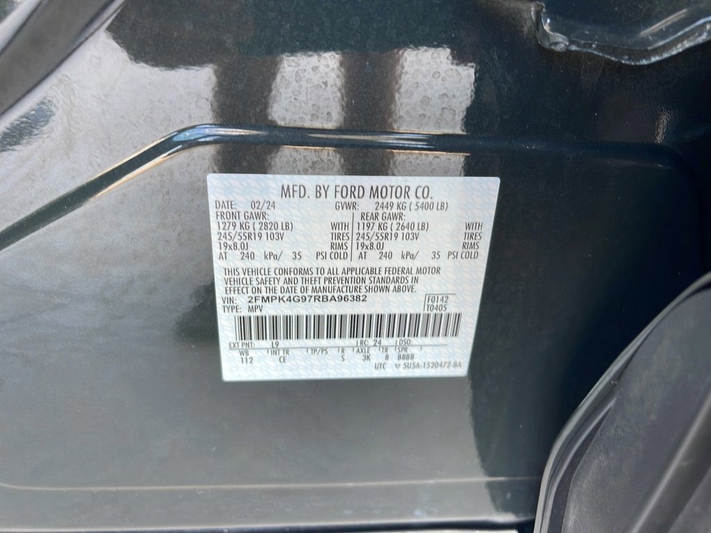 Certified 2024 Ford Edge SE w/ Black Appearance Package image 31