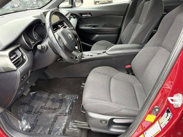 Used 2018 Toyota C-HR XLE FWD image 15