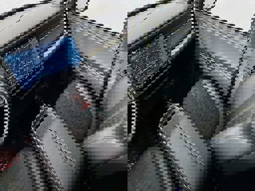 Used 2025 Rivian R1S Adventure image 15