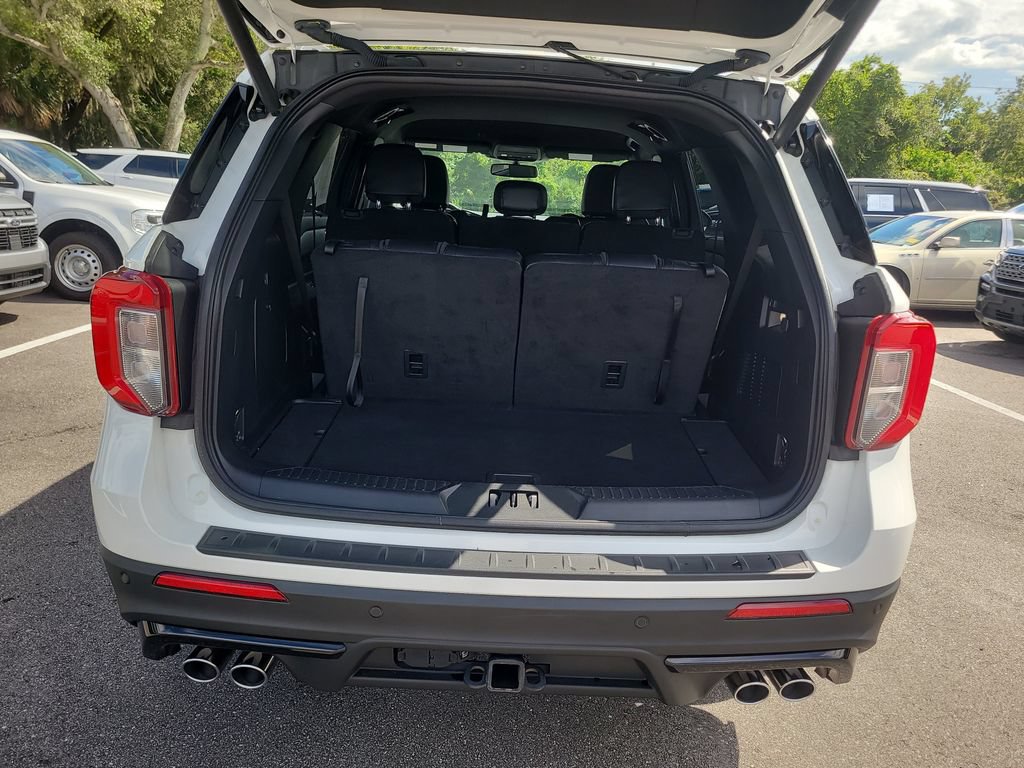 Certified 2023 Ford Explorer ST w/ ST Street Pack RWD image 7