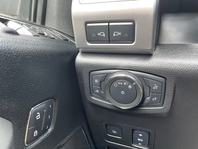 Certified 2018 Ford F350 Platinum w/ Platinum Ultimate Package AWD/4WD image 14