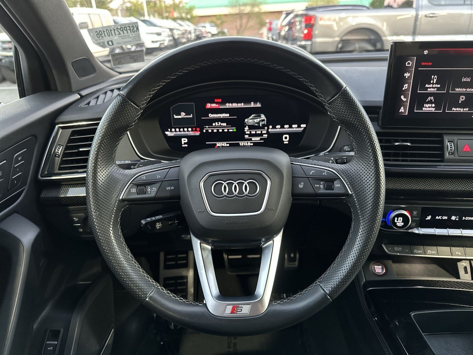 Used 2023 Audi SQ5 Premium Plus w/ Premium Plus Package AWD/4WD image 17
