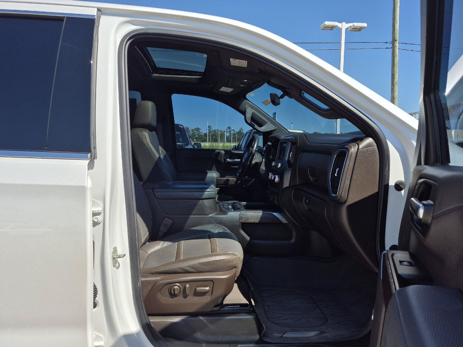Used 2020 GMC Sierra 1500 Denali w/ Denali Ultimate Package AWD/4WD image 10