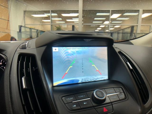 Certified 2018 Ford Escape SE w/ SE Sync 3 Package image 16