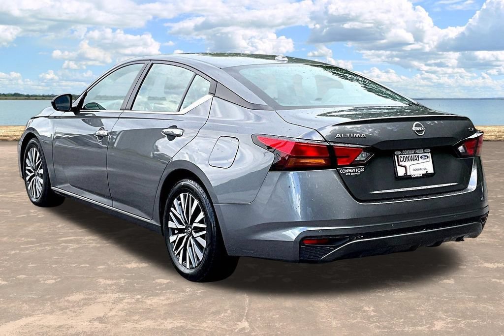 Used 2024 Nissan Altima 2.5 SV FWD image 5